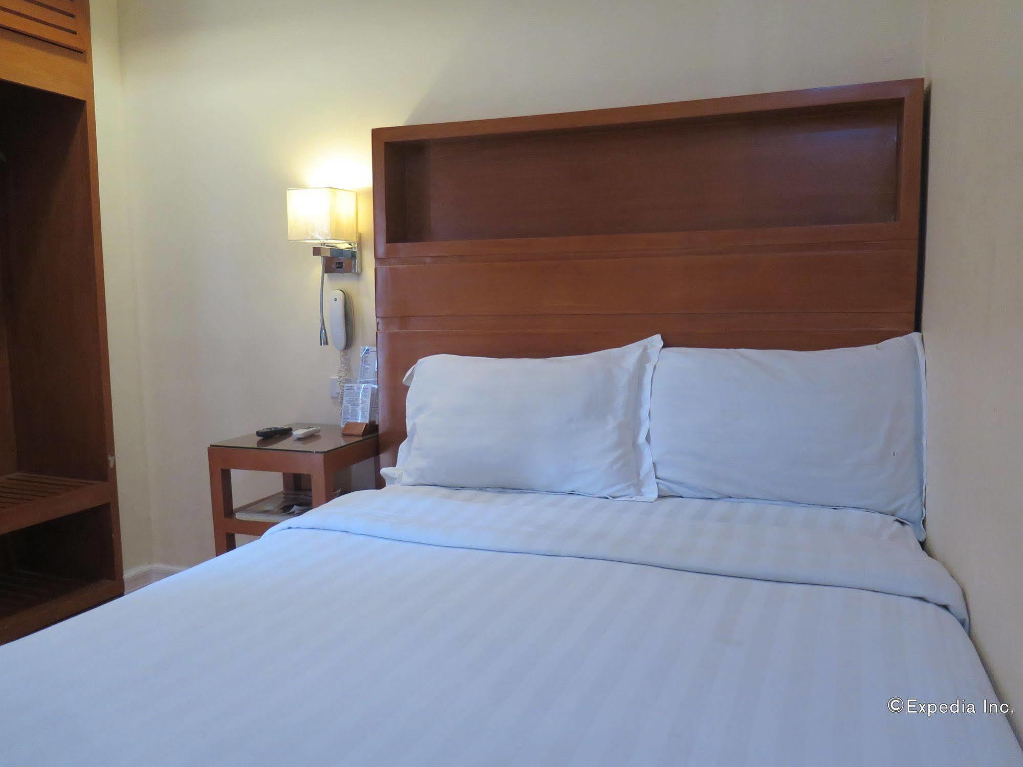 סבו La Gloria Residence Inn מראה חיצוני תמונה