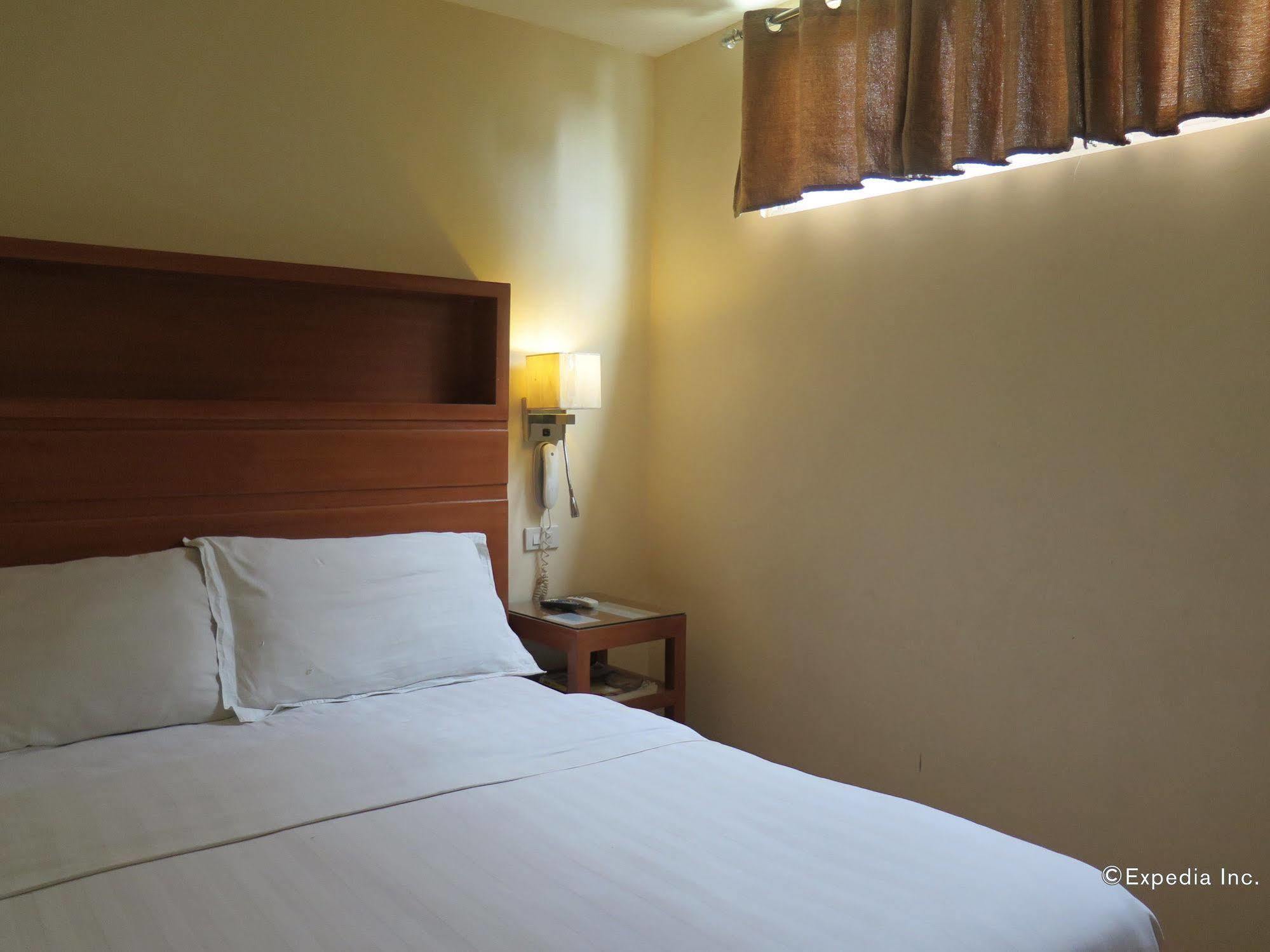 סבו La Gloria Residence Inn מראה חיצוני תמונה
