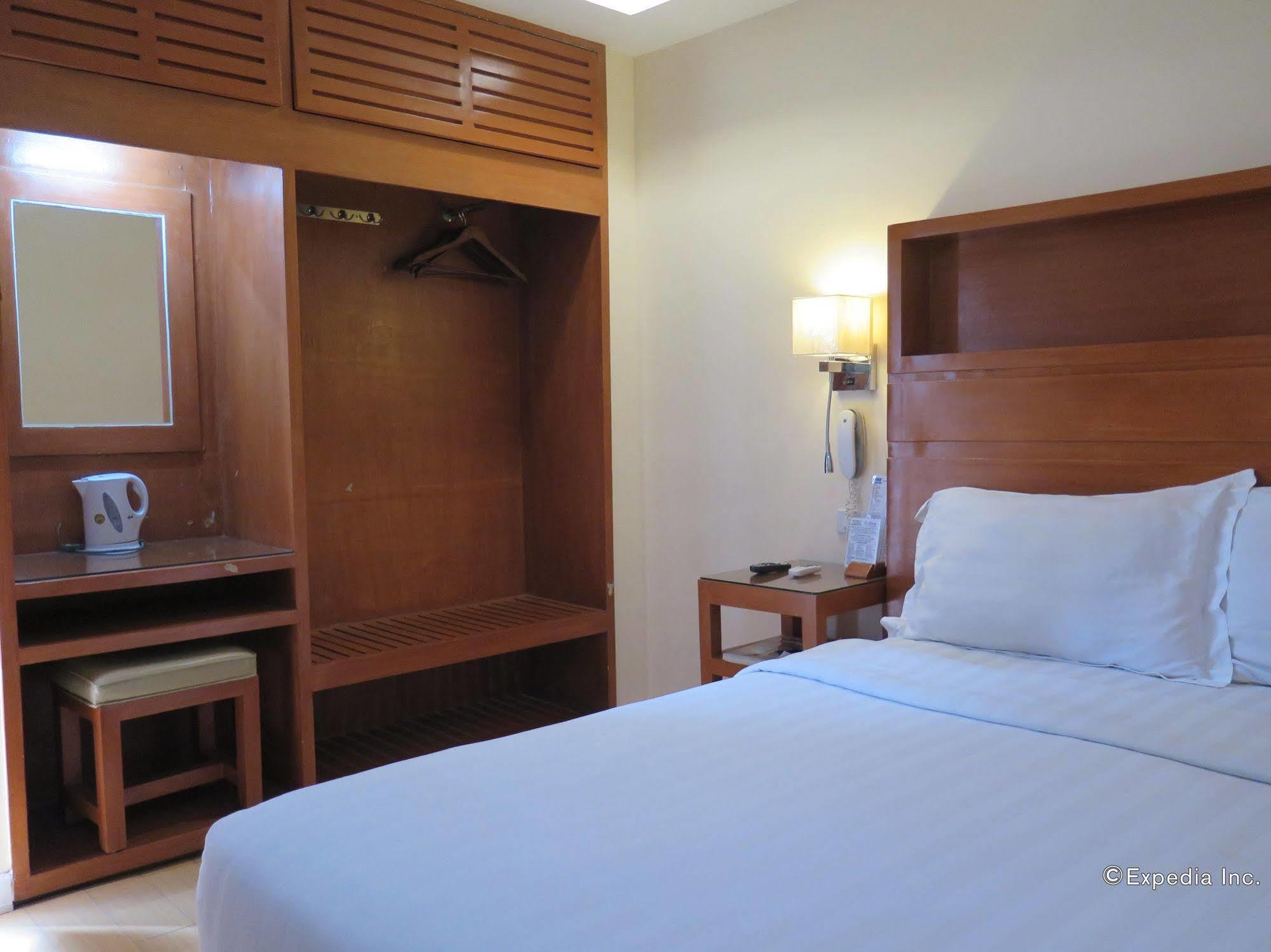 סבו La Gloria Residence Inn מראה חיצוני תמונה